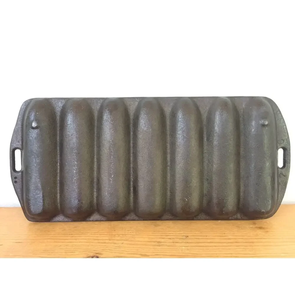 Vintage Lodge No 27C Cast Iron Cornbread Corn Stick Shaped Muffin Baking Pan